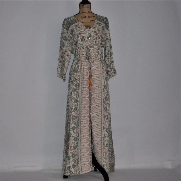 Yulinge Dresses & Skirts - Yulinge Boho floral V neck high slit maxi dress L